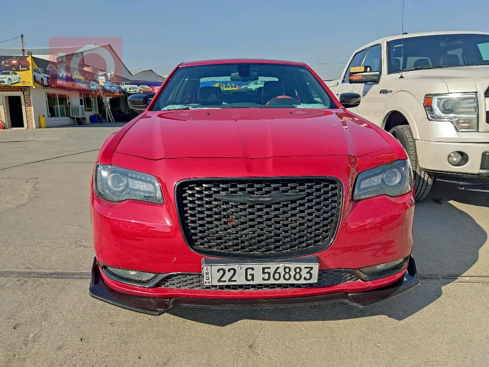 کرایسلەر 300